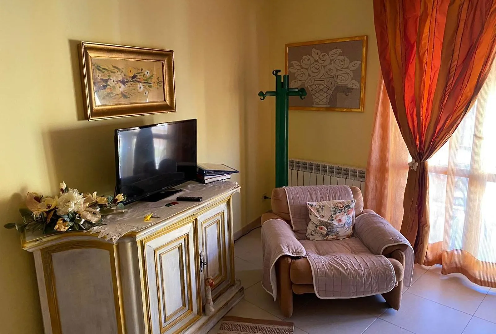 Shanty Home Lucca 0*,  Italy