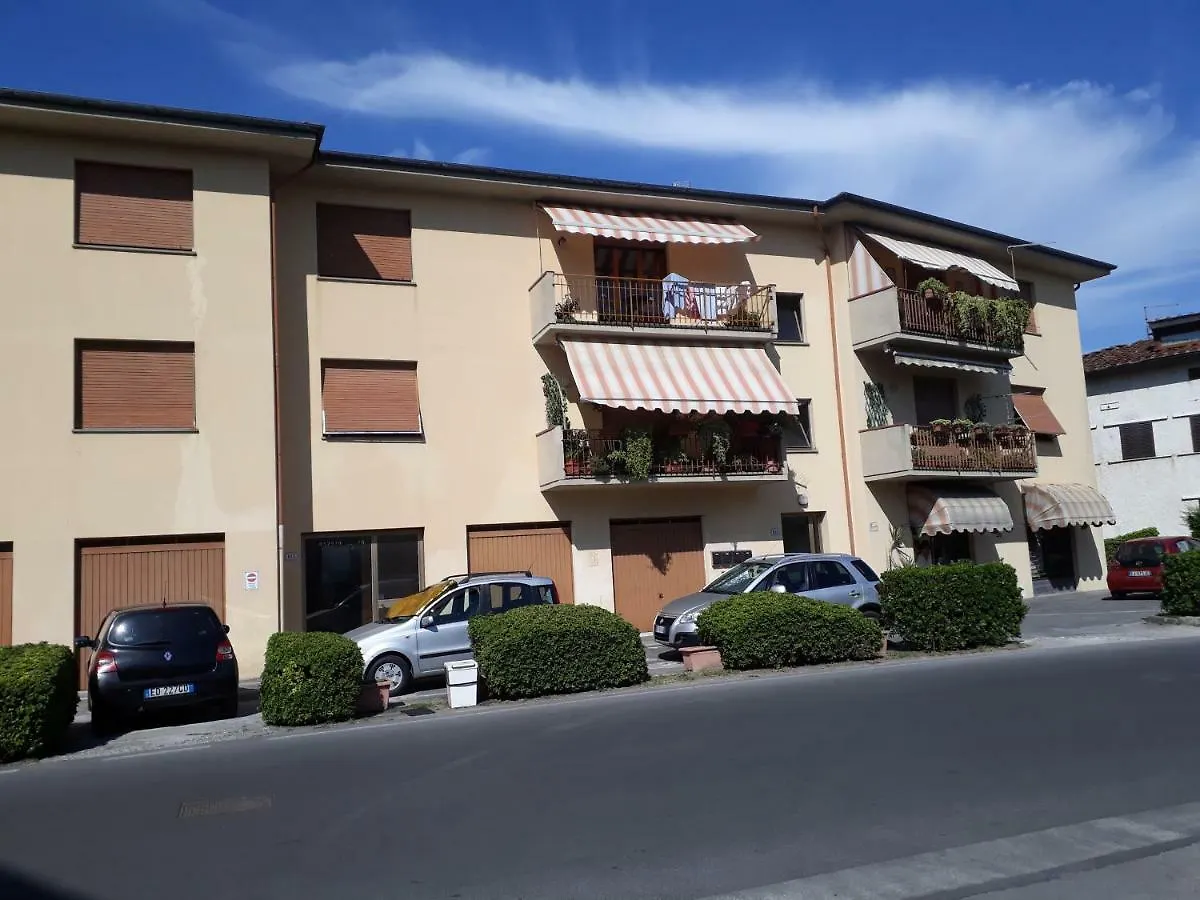 Apartment Shanty Home Lucca Italy